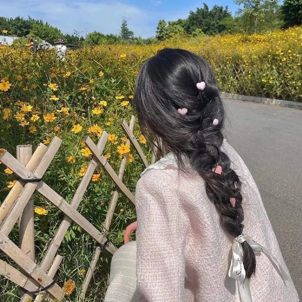 心不在焉的服务生